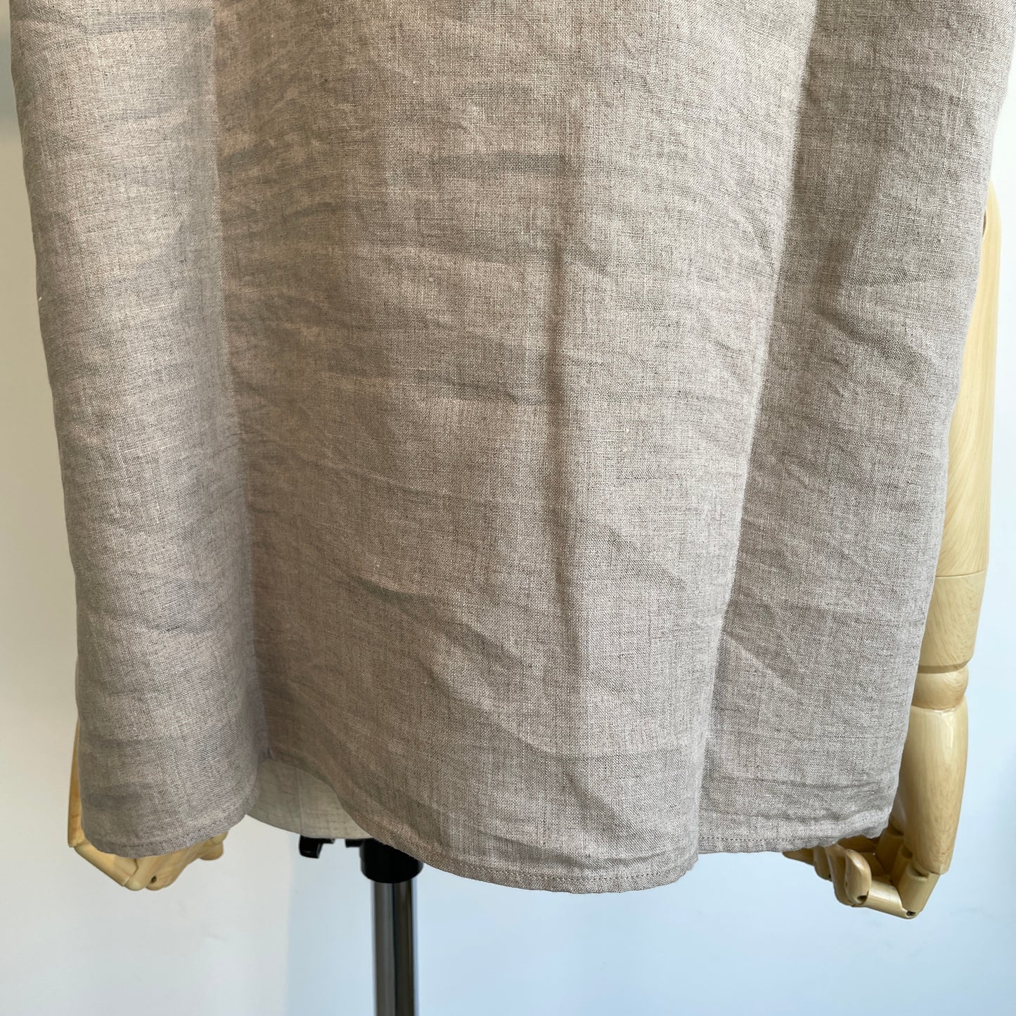 universaltissu//フレンチリネンスリーブレスフリルBL
UT261BL005