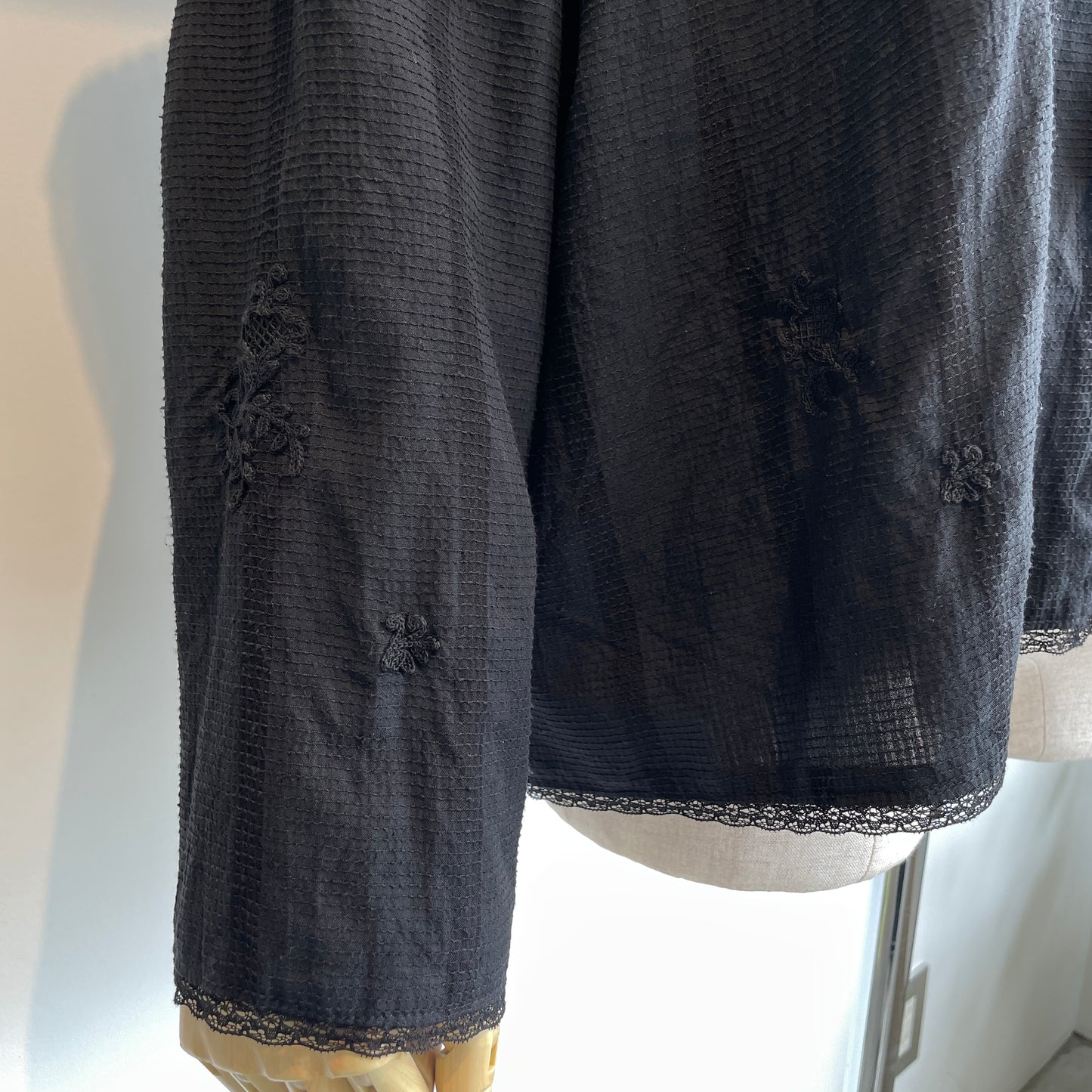 qiri//antique chain embroidery ブラウス　6301BL012261