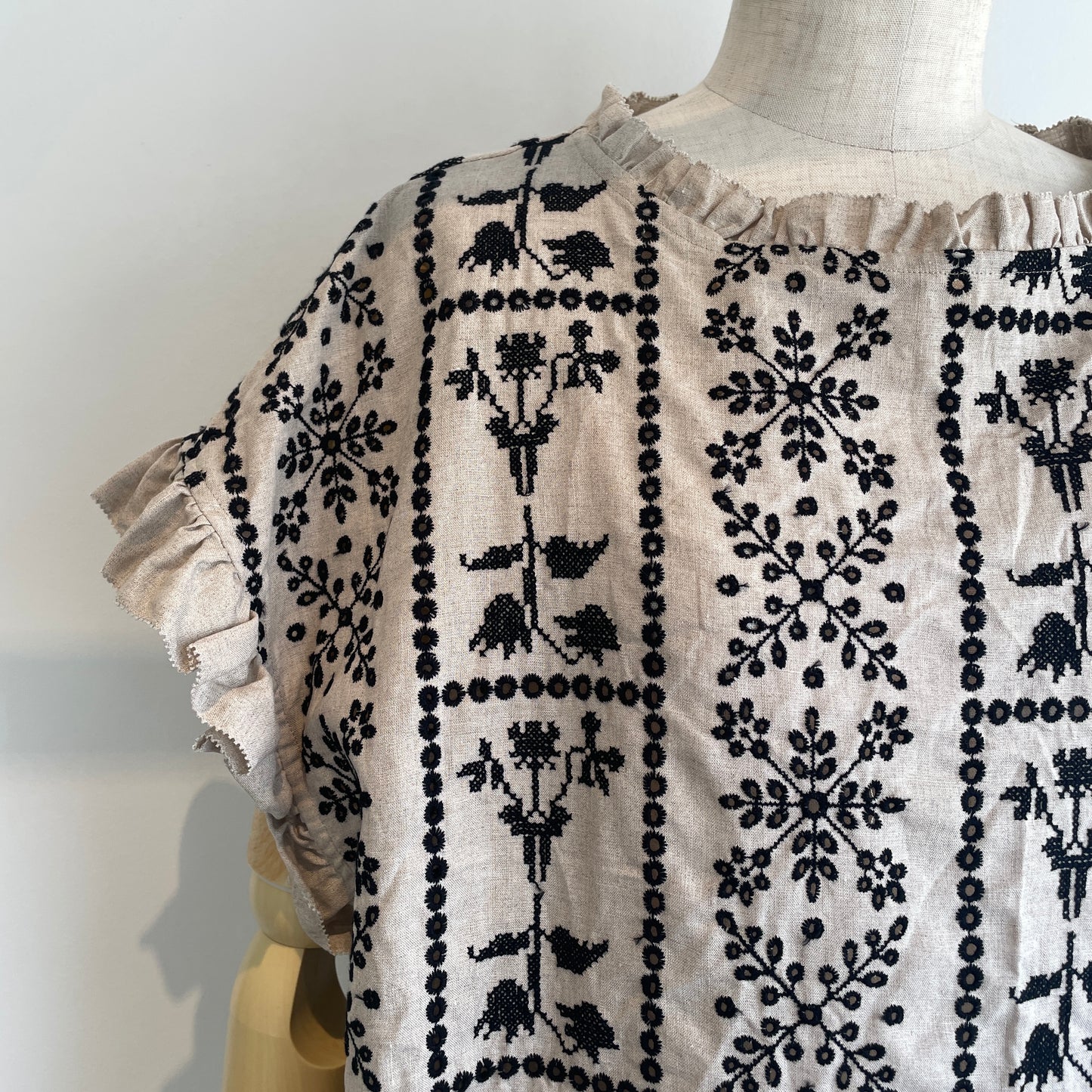 qiri//grow’ embroidery フリルワンピース 6301OP003261