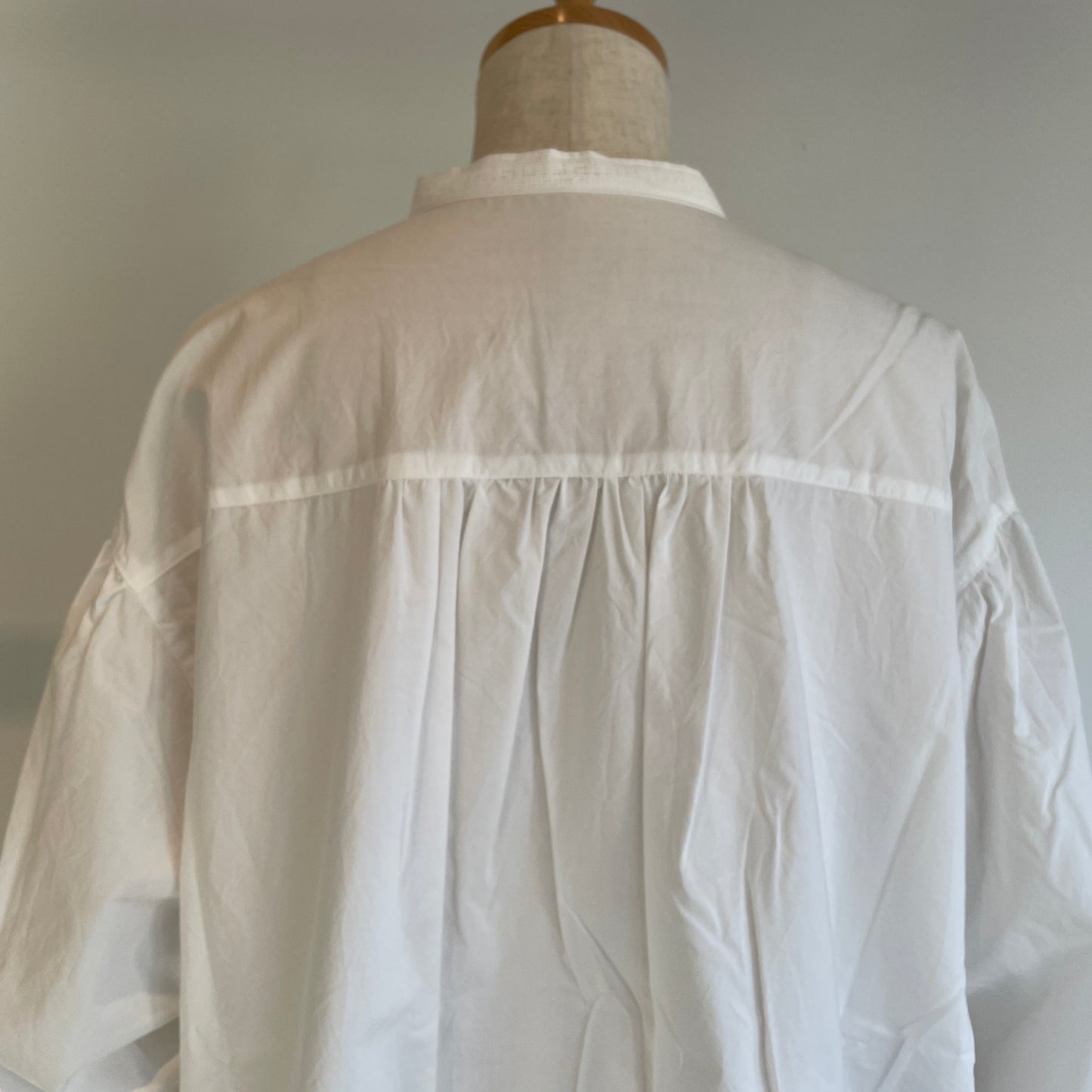 universaltissu//ナチュラルタイプライターイタリアンフィレレースラッフルBL   US260BL037