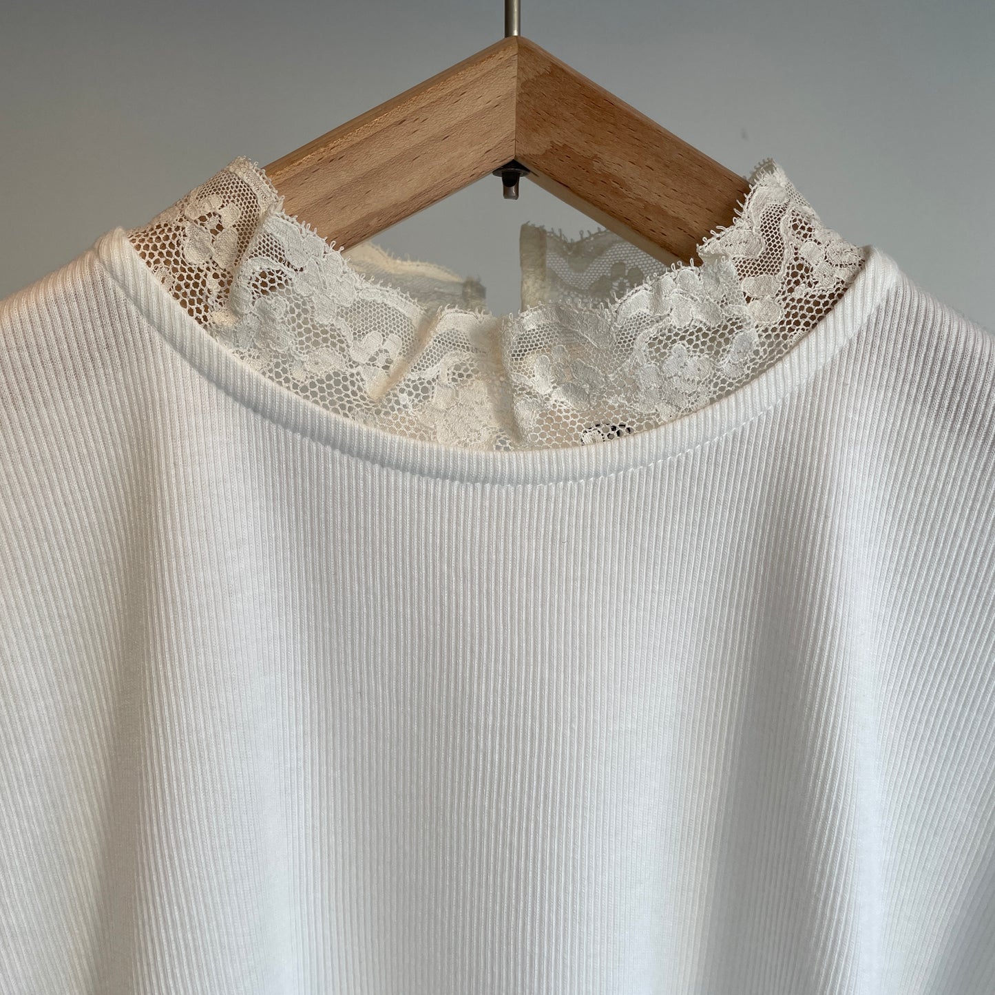 porterdesboutons//モックネックレーステレコ　P-24011