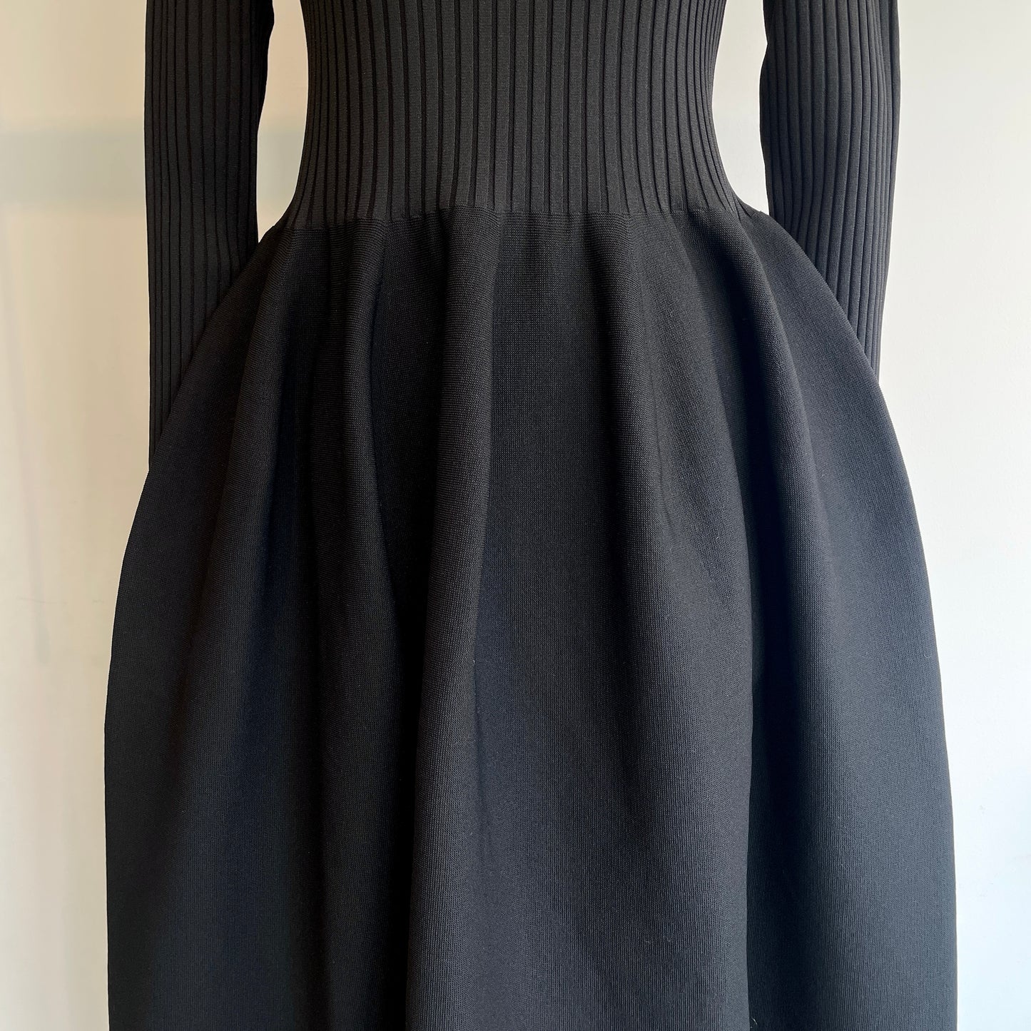 iki//マットポリフレアワンピース　3101OP001261