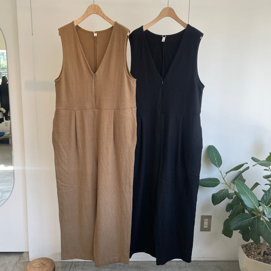 universaltissu//圧縮ウールニットVネックサロペットPT
UT254CT012