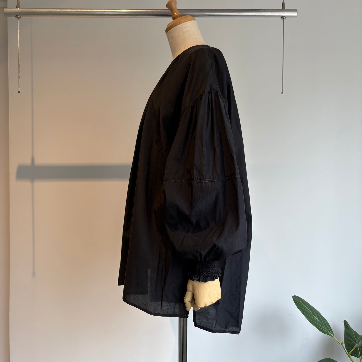 yuni//100/1Cotton/Cupra gather sleevesブラウス　1701BL1701BL017261