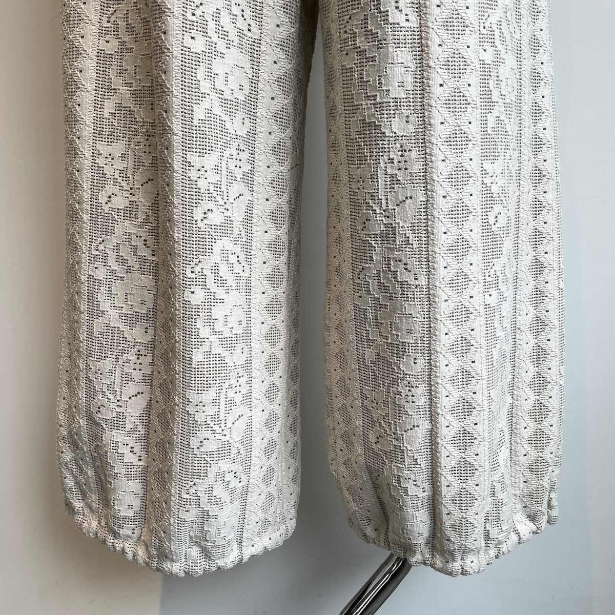 qiri//field flower lace ギャザーパンツ  6301PT008262