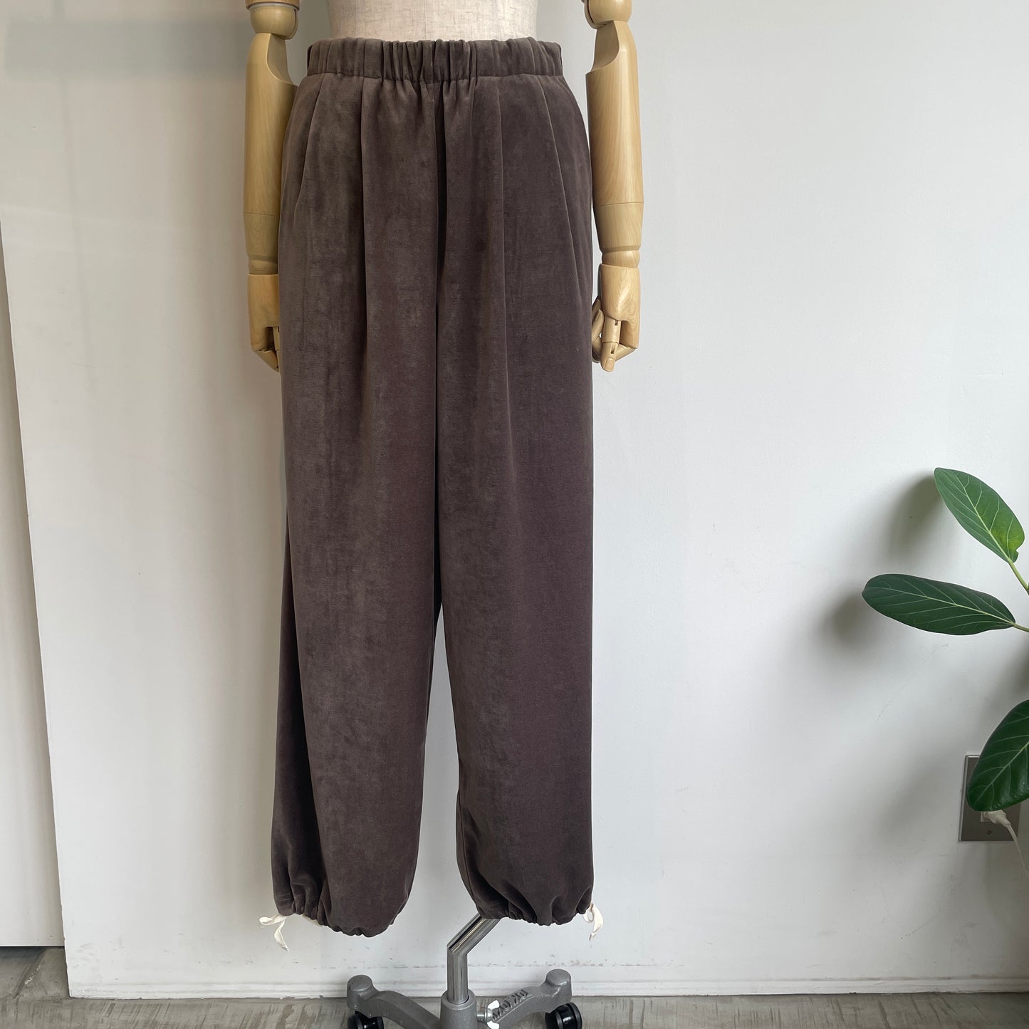handsofcreation//綿ベロアタックパンツ 01640865