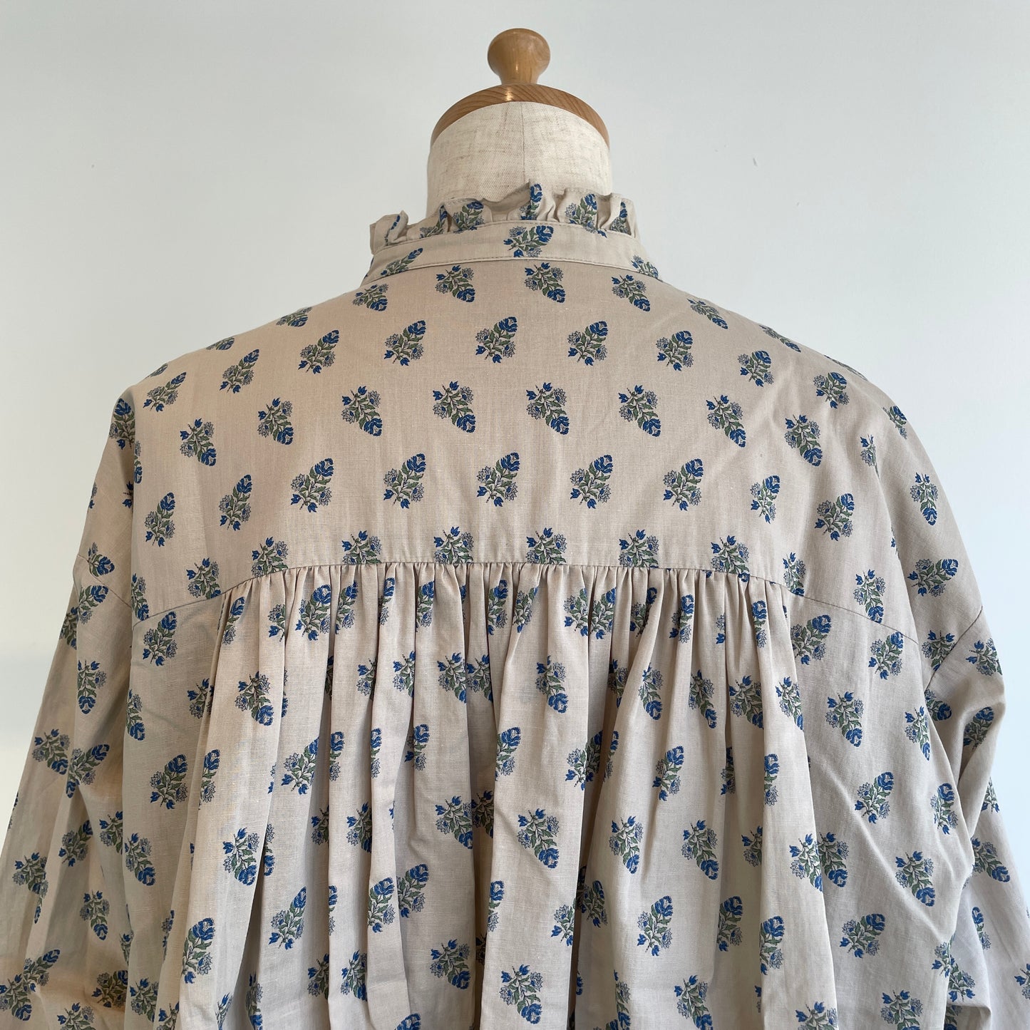 handsofcreation//antiquecalicopattern ptスタンドフリルBL 01610606