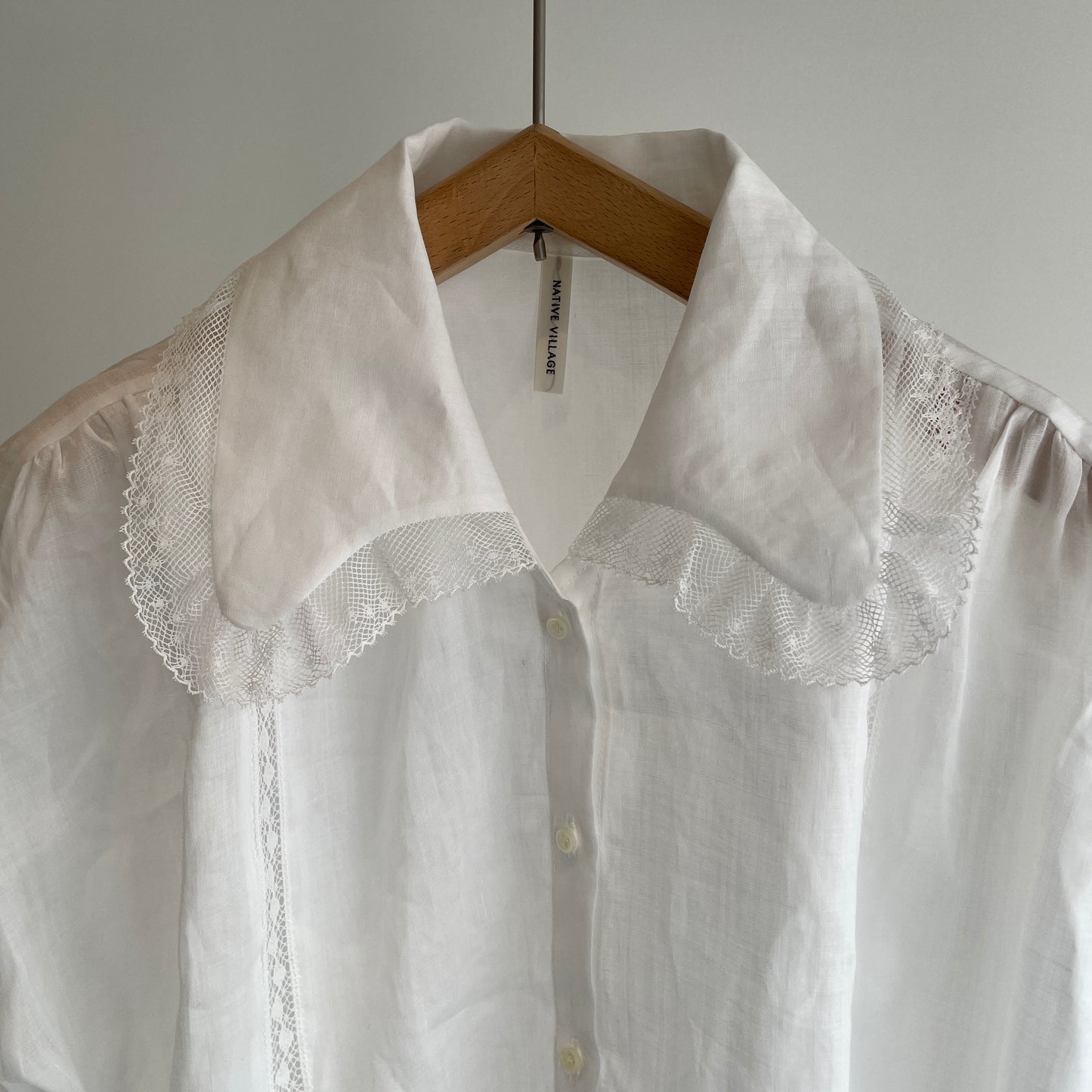 NATIVE VILLAGE//No.6 寂静 ロングスリーブレースブラウス　31261-06207