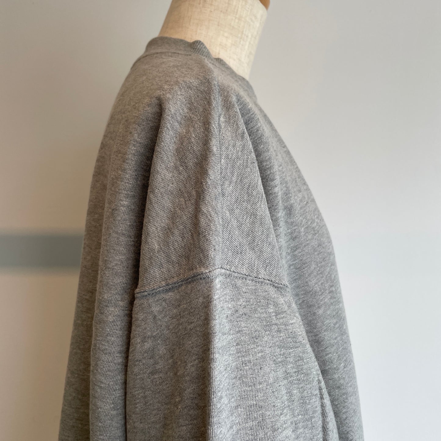 universaltissu//セントラル裏毛
ギャザースリーブPO US250CT017