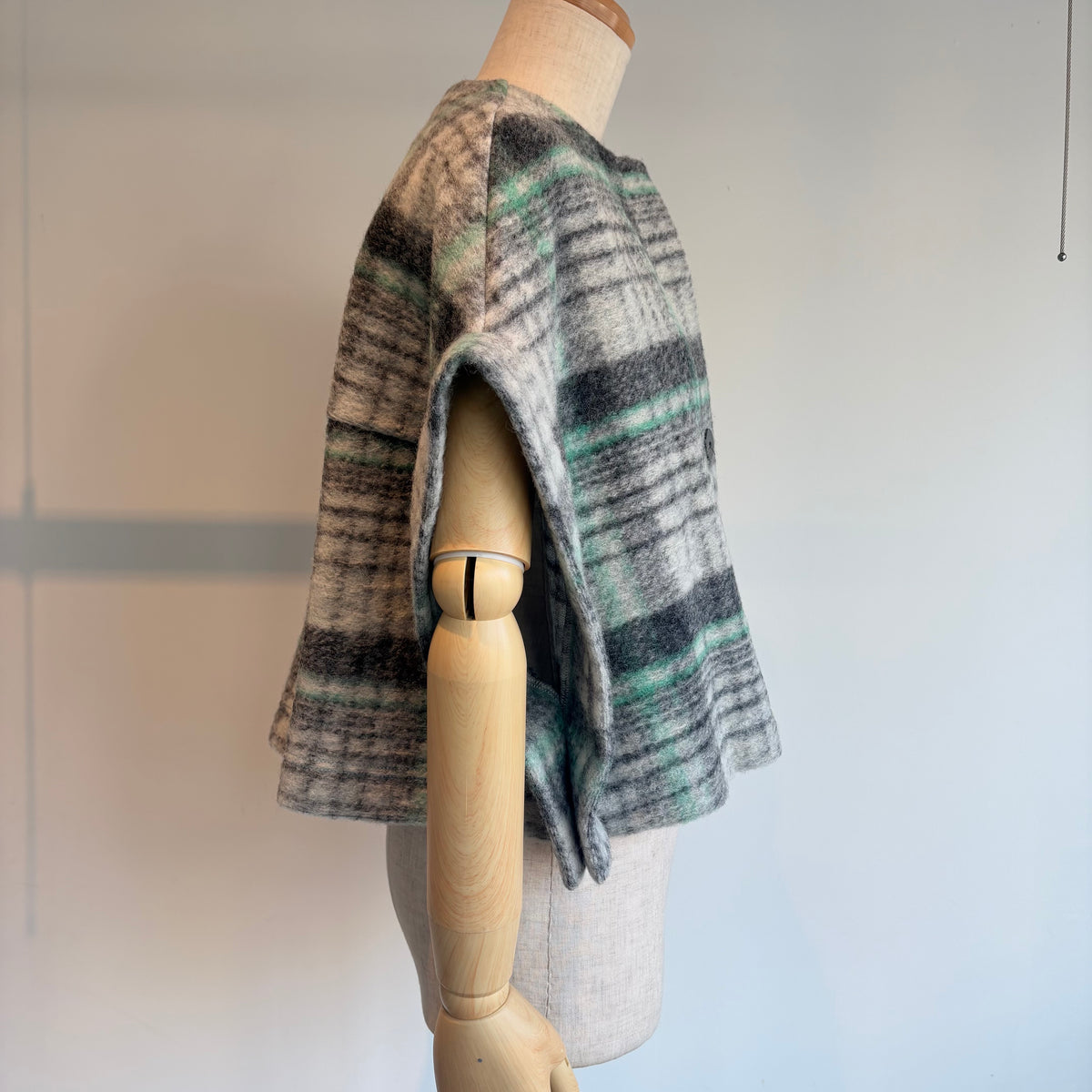 SI HIRAI//SHORT ROBE   CHAW26-6011