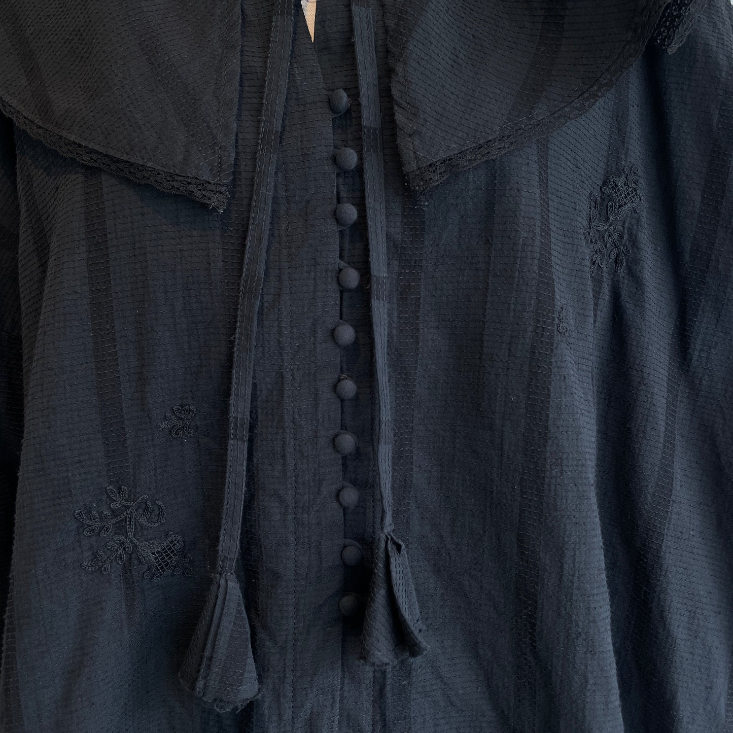 qiri//antique chain embroidery ブラウス　6301BL012261