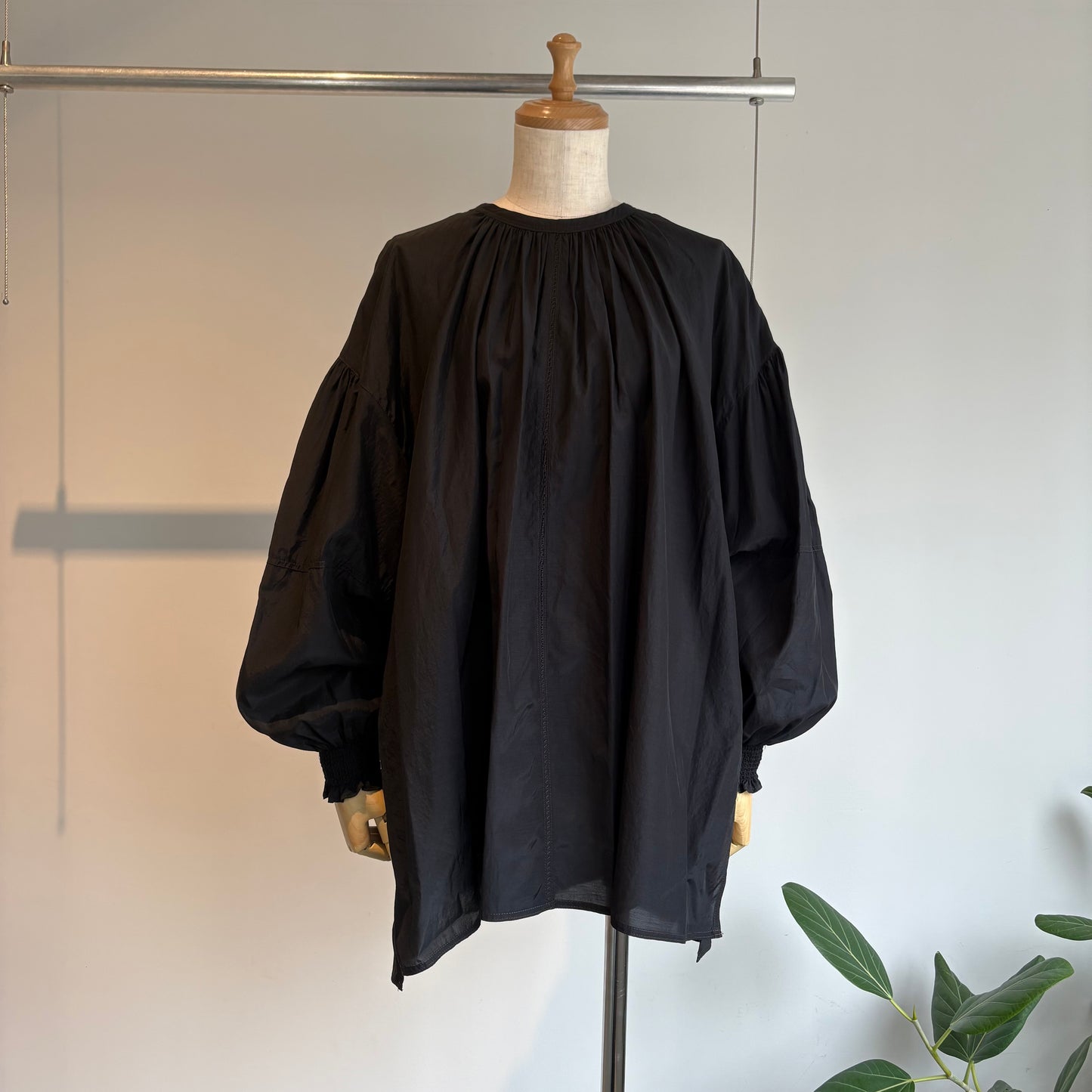 yuni//100/1Cotton/Cupra gather sleevesブラウス　1701BL1701BL017261