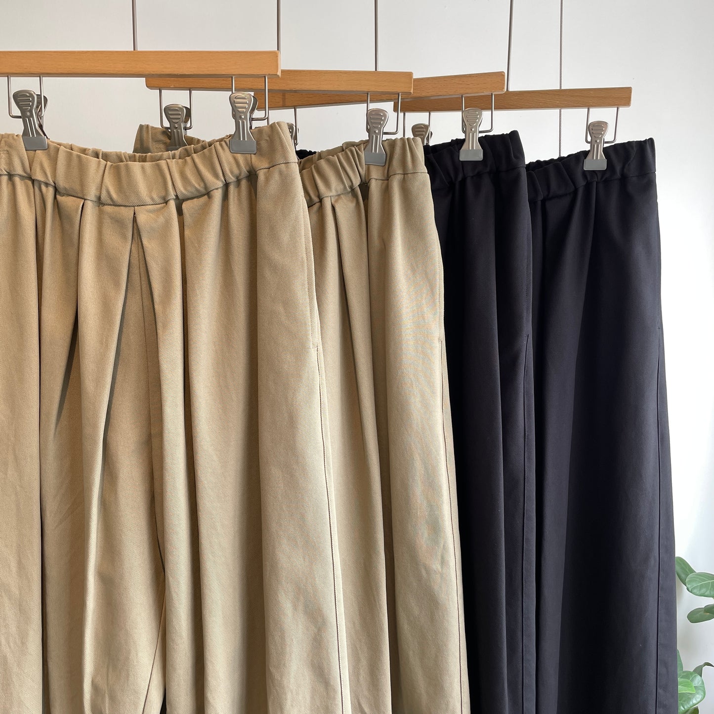 yuni//20/2強撚Cotton twill relax パンツ 1701PT005262