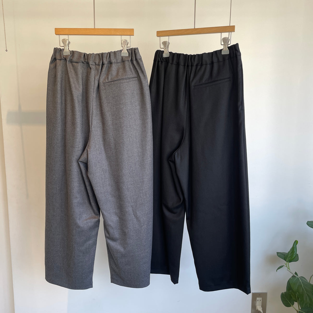yuni//washable wool gum tuck パンツ 1701PT019262