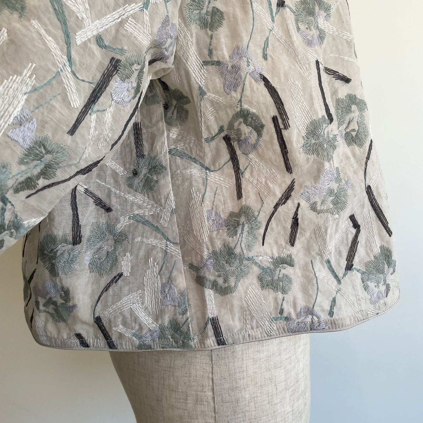yuni//Cotton Nylon sheer blooming embroidery haori ブラウス 1701BL012262