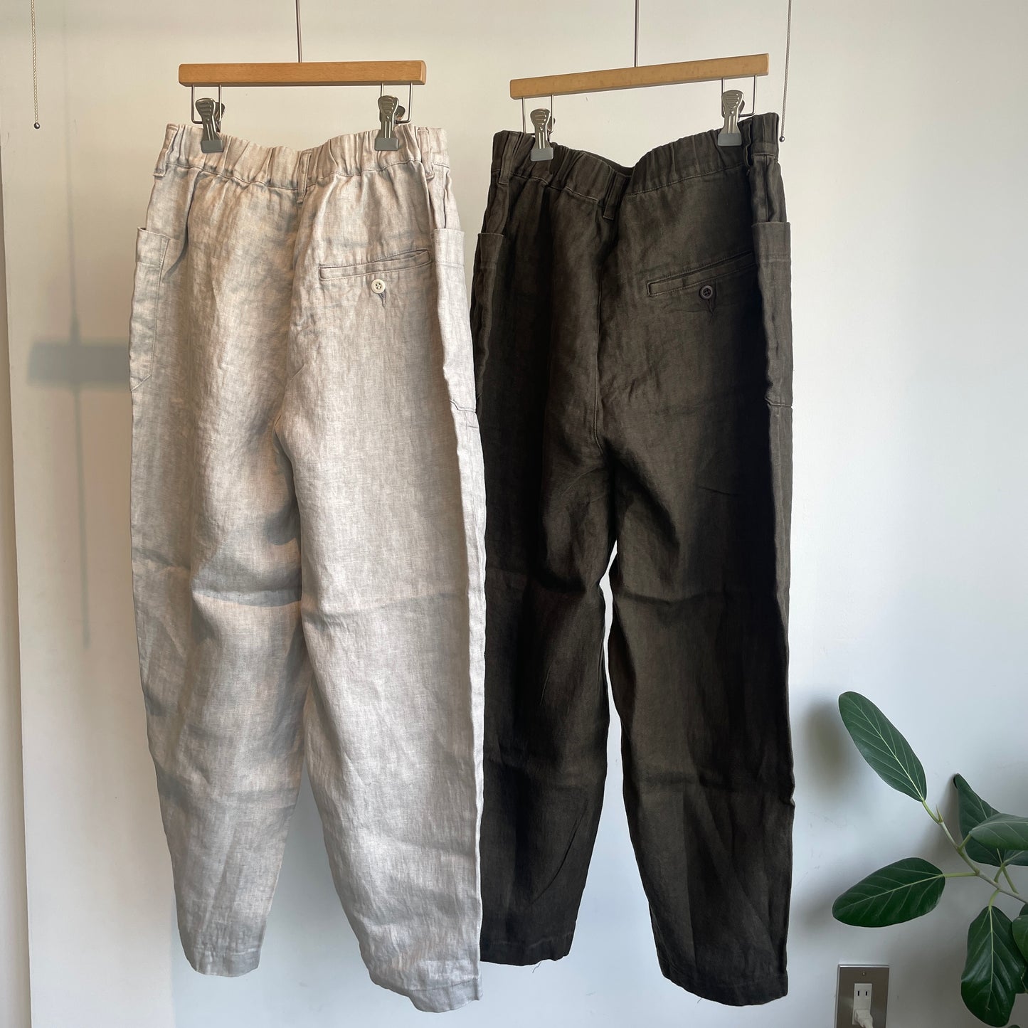 handsofcreation//40/-L綾織り黒染め・オーバーダイバレルパンツ 01630323
