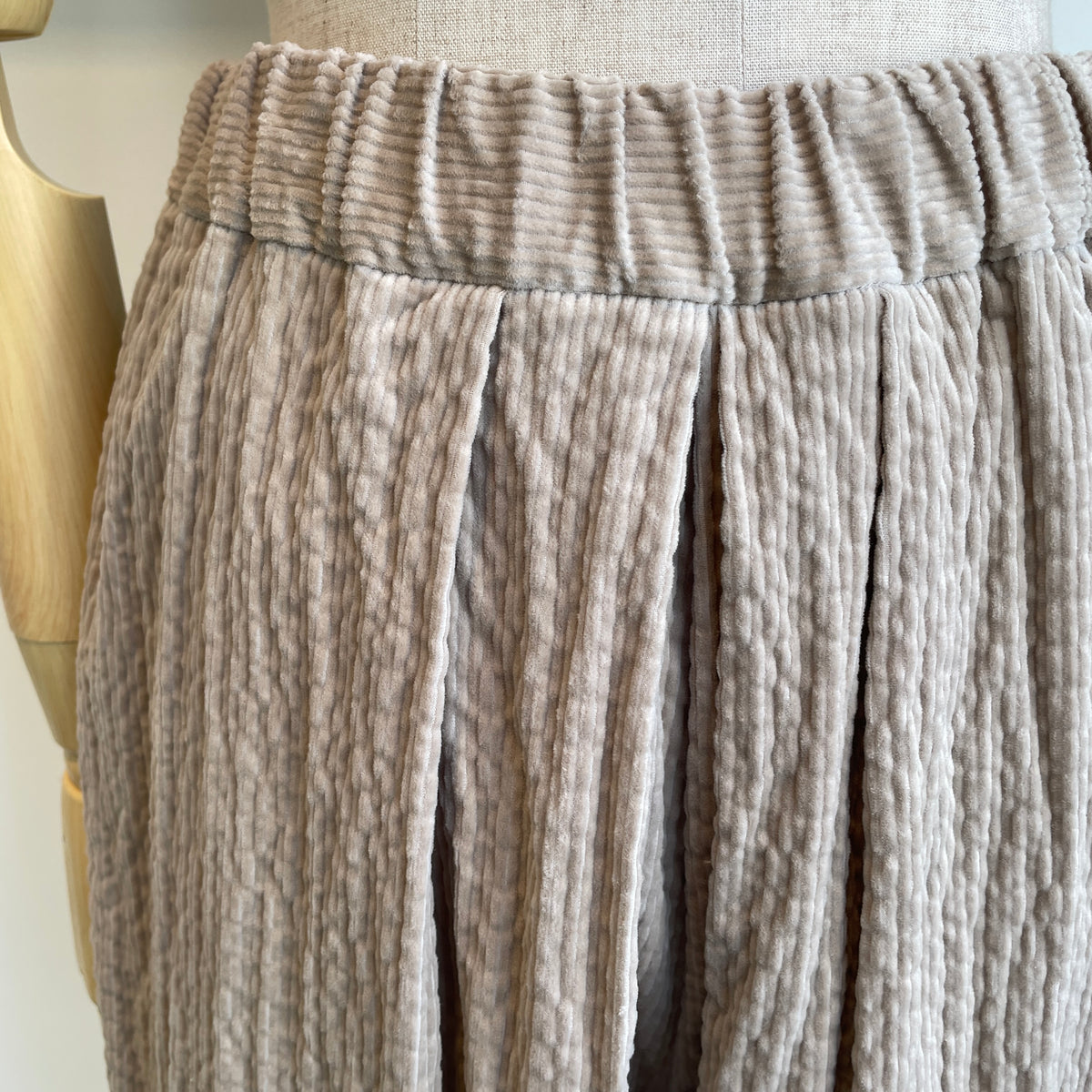 yuni//C/Pu shirring corduroy relax パンツ 1701PT022262