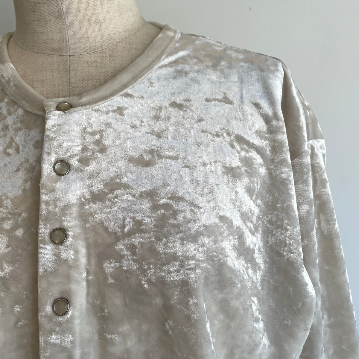 buoy buoy//recycle VELOUR SNAP カーディガン　　　2701CT011262