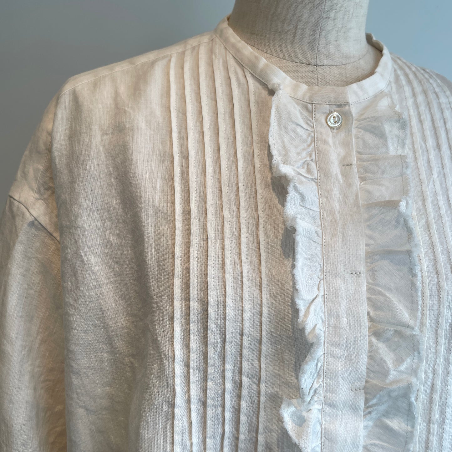handsofcreation//Linen/Ra/chambrayプチスタンドタックフリルBL 01610612