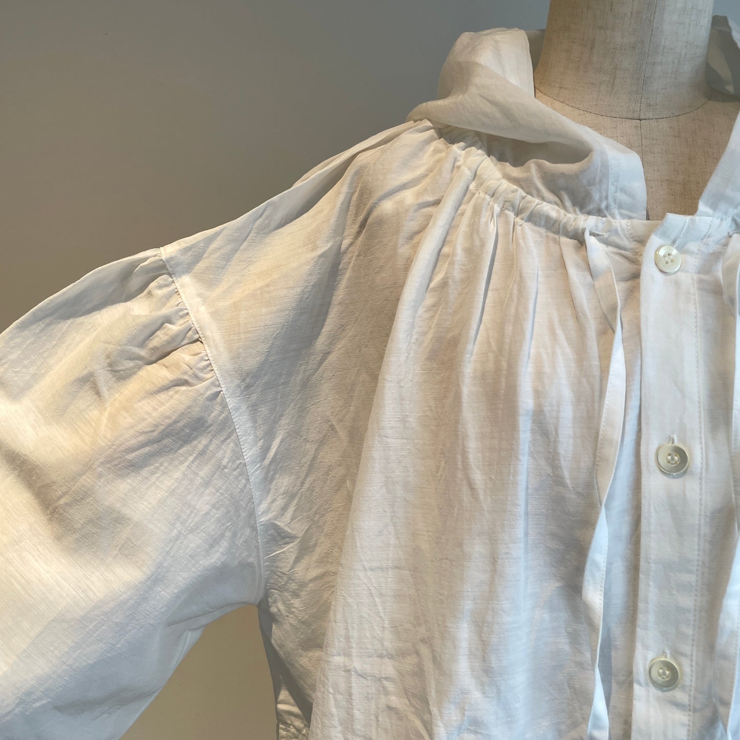 universaltissu //コットンキュプラリネン フーディー　US260BL034