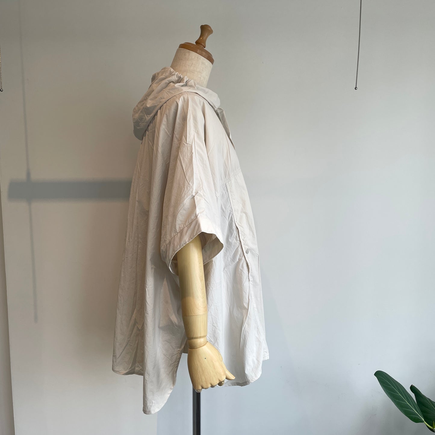 buoy buoy//45d NYLON 伊吹染め PONCHO シャツ　2701BL017261