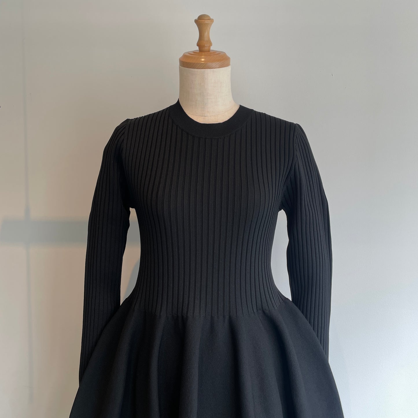 iki//マットポリフレアワンピース　3101OP001261