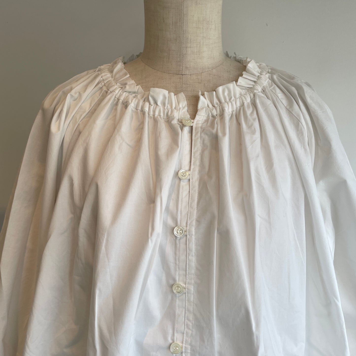 universaltissu//ナチュラルタイプライター/ギャザーパフBL UT260BL003