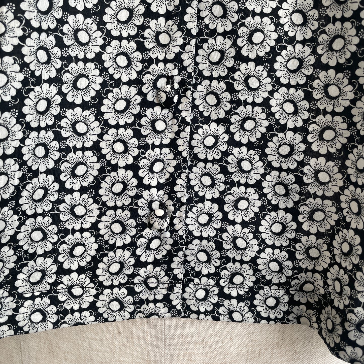 porterdesboutons//リバティフラットカラーフリルブラウス　P14-1-047