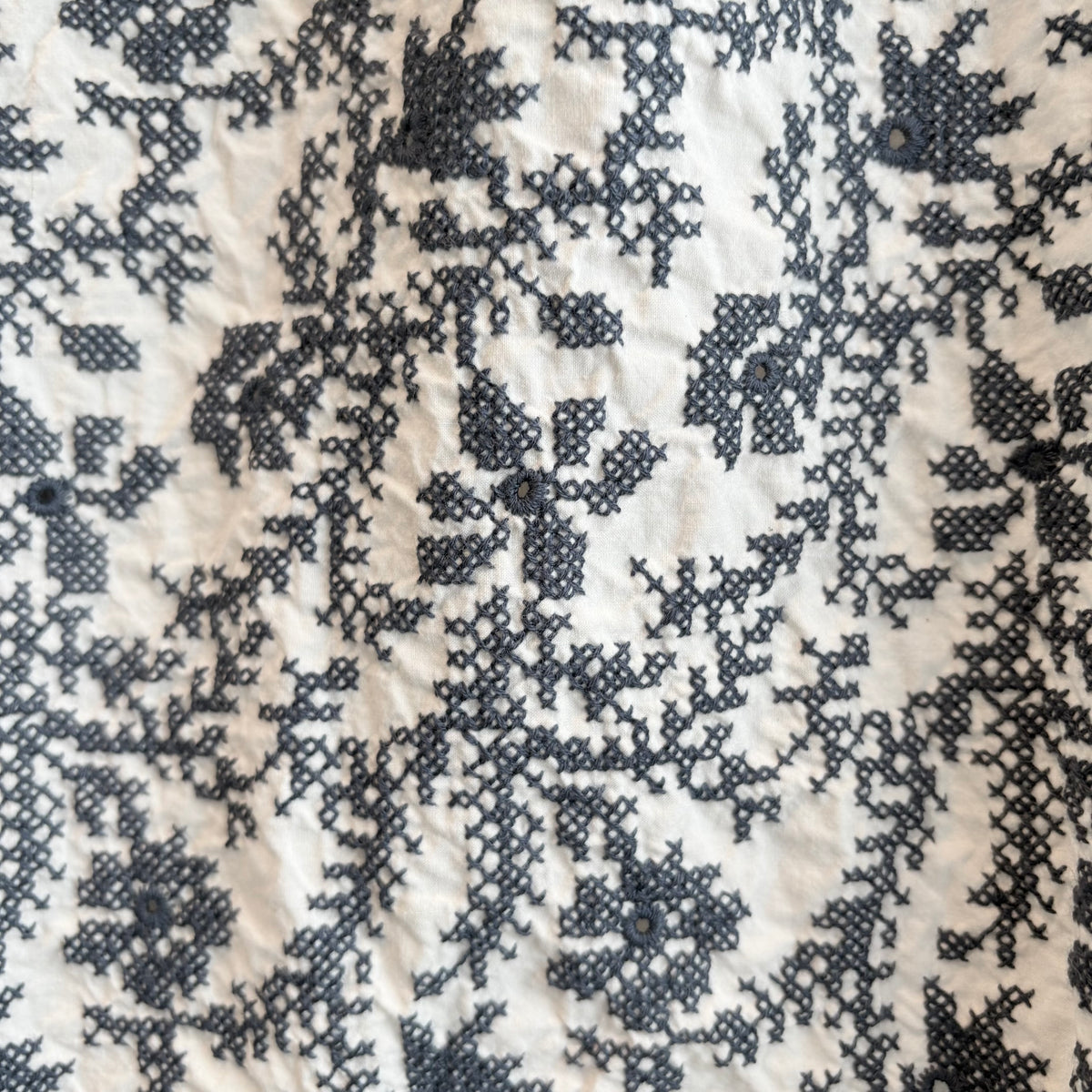 qiri//garden embroidery gather スリーブブラウス
6301BL008262
