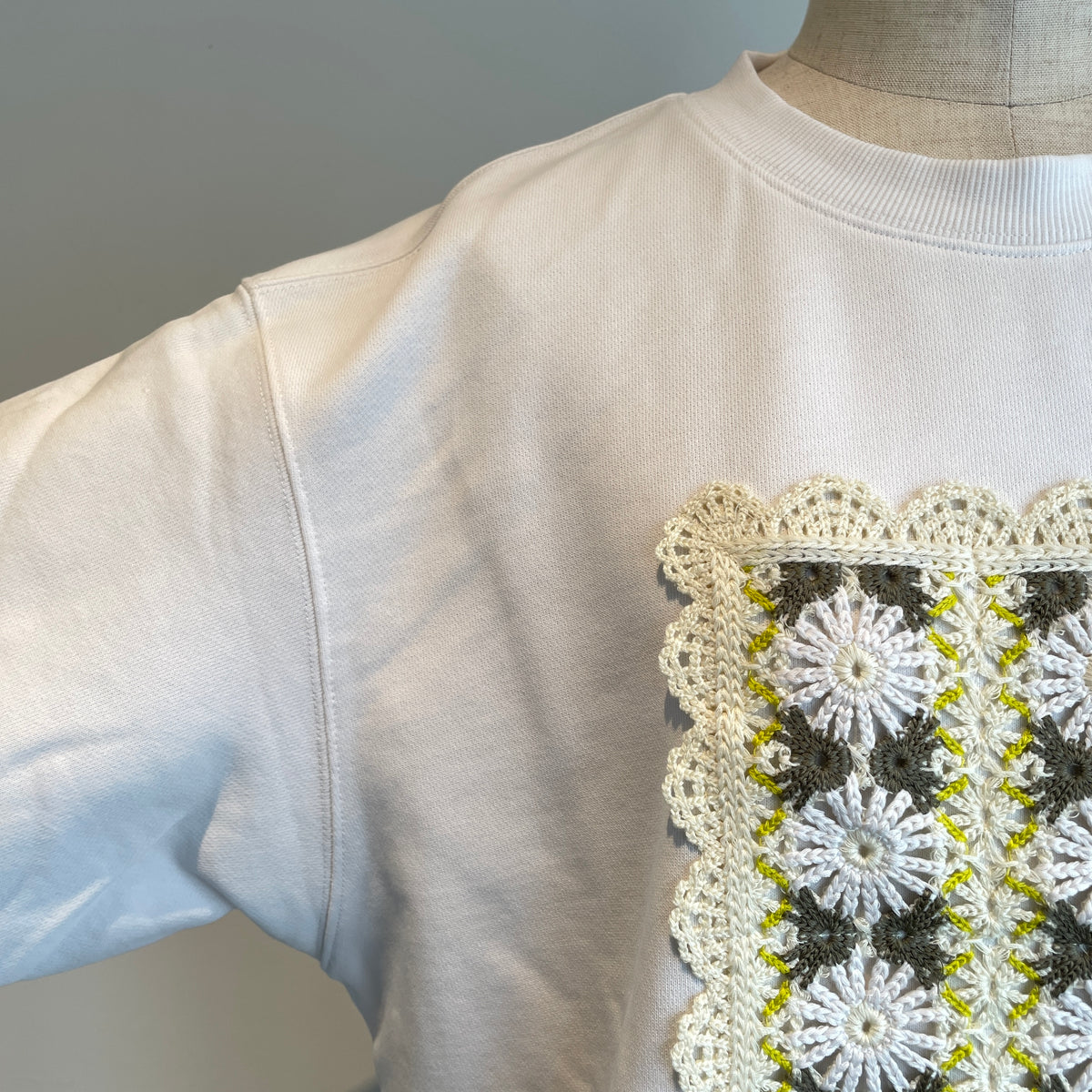 yuni//Cotton裏毛 color lace プルオーバー　1701CT001262