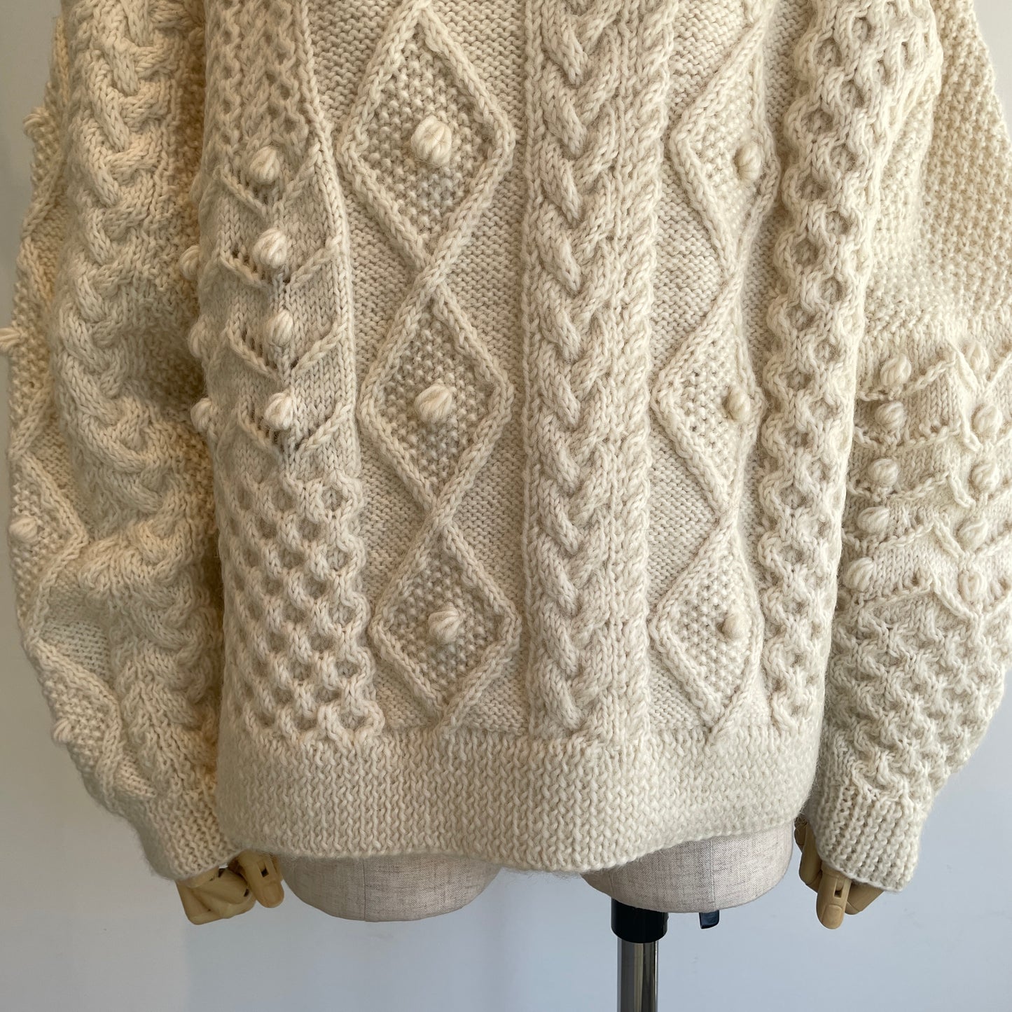 yuni //ネパールハンドニット　PO 1701KN004252