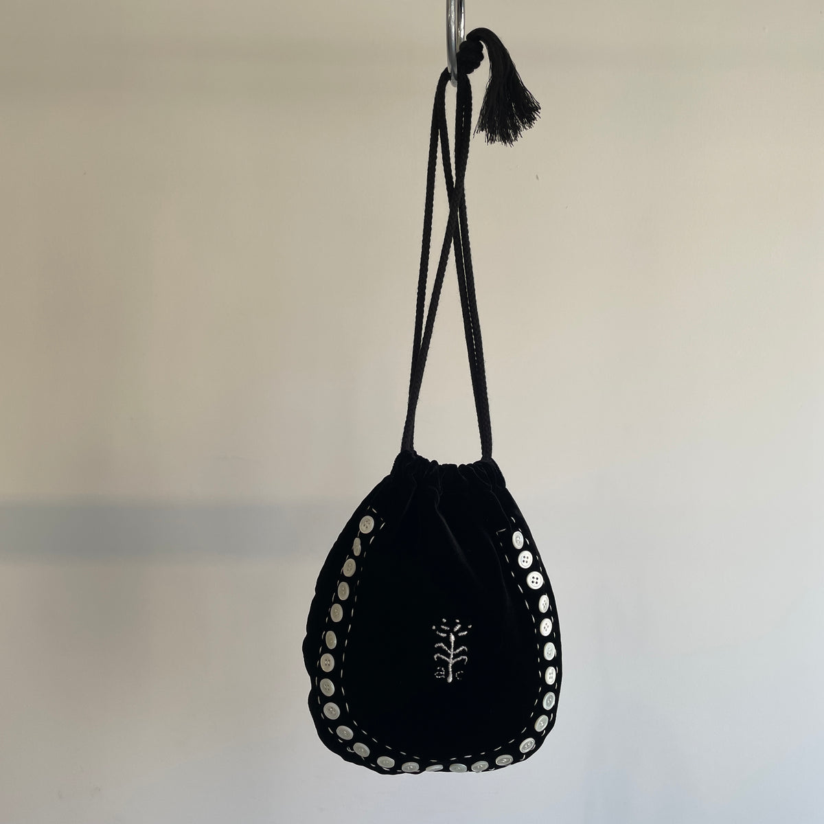 ASEEDONCLOUD //Memories hand embroidery bag 262001