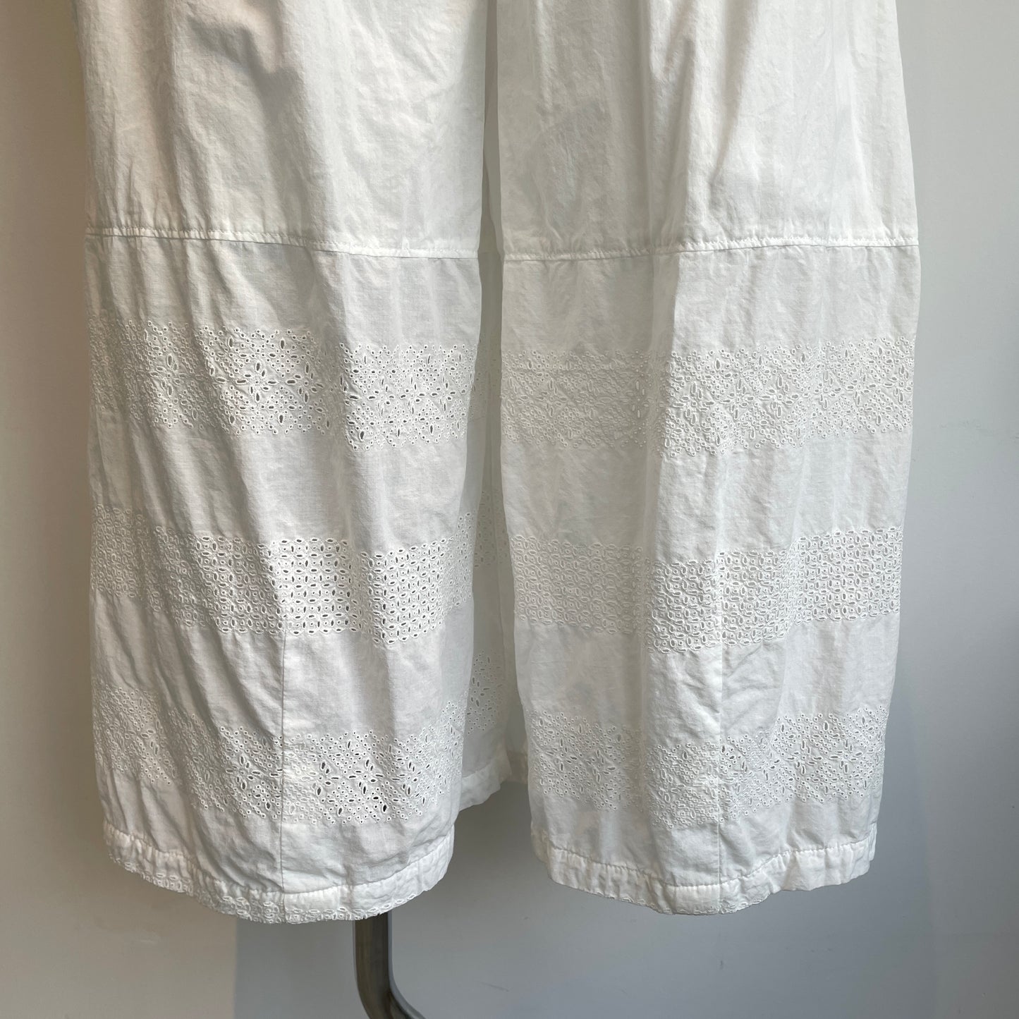 buoy buoy//RACE STRIPE刺繍 CROPPEDパンツ 2701PT009261