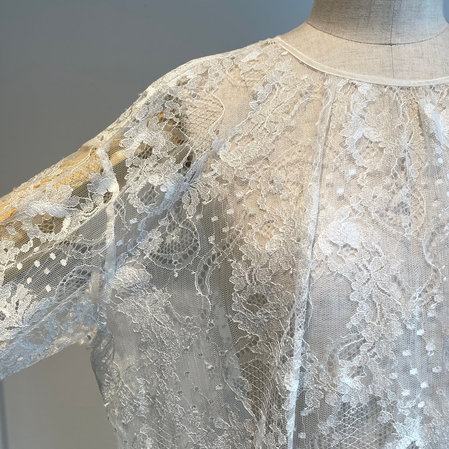 Heriter //Leaver lace blouse H2-25-3003