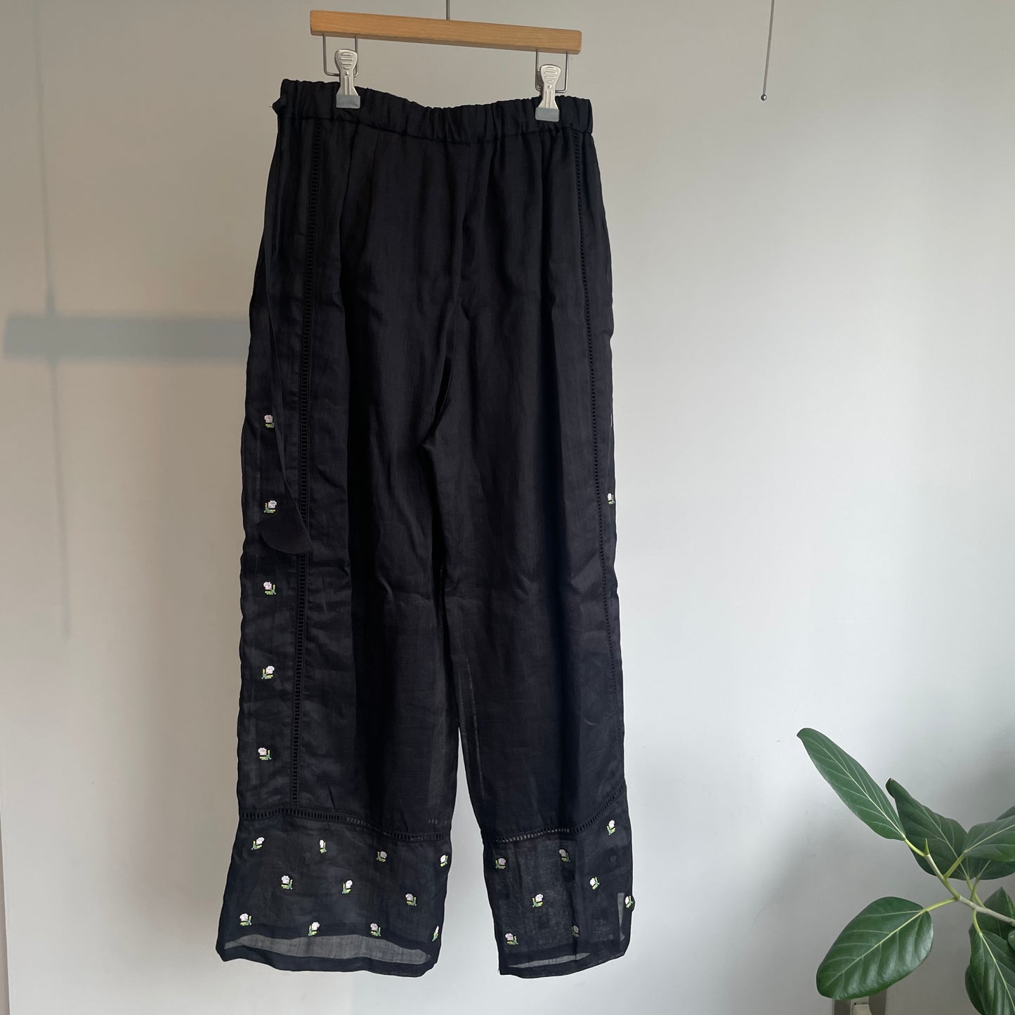 porter des boutons//boutonsパンツ P21-1-030