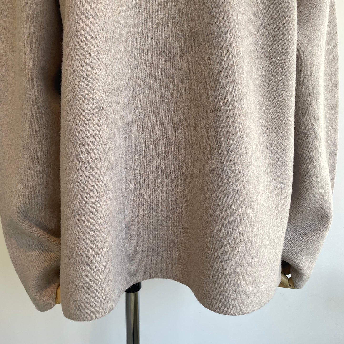 yuni //New England smooth moesleeves 1701KN018252