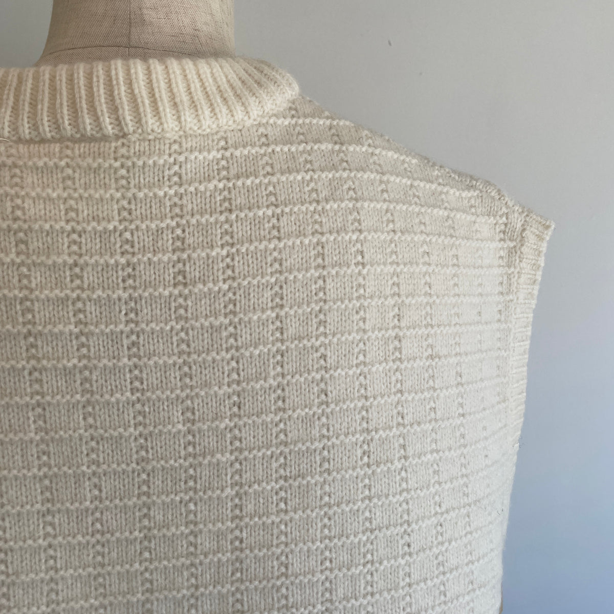 yuni//ウール / ハンド刺繍ベスト　1701KN002262