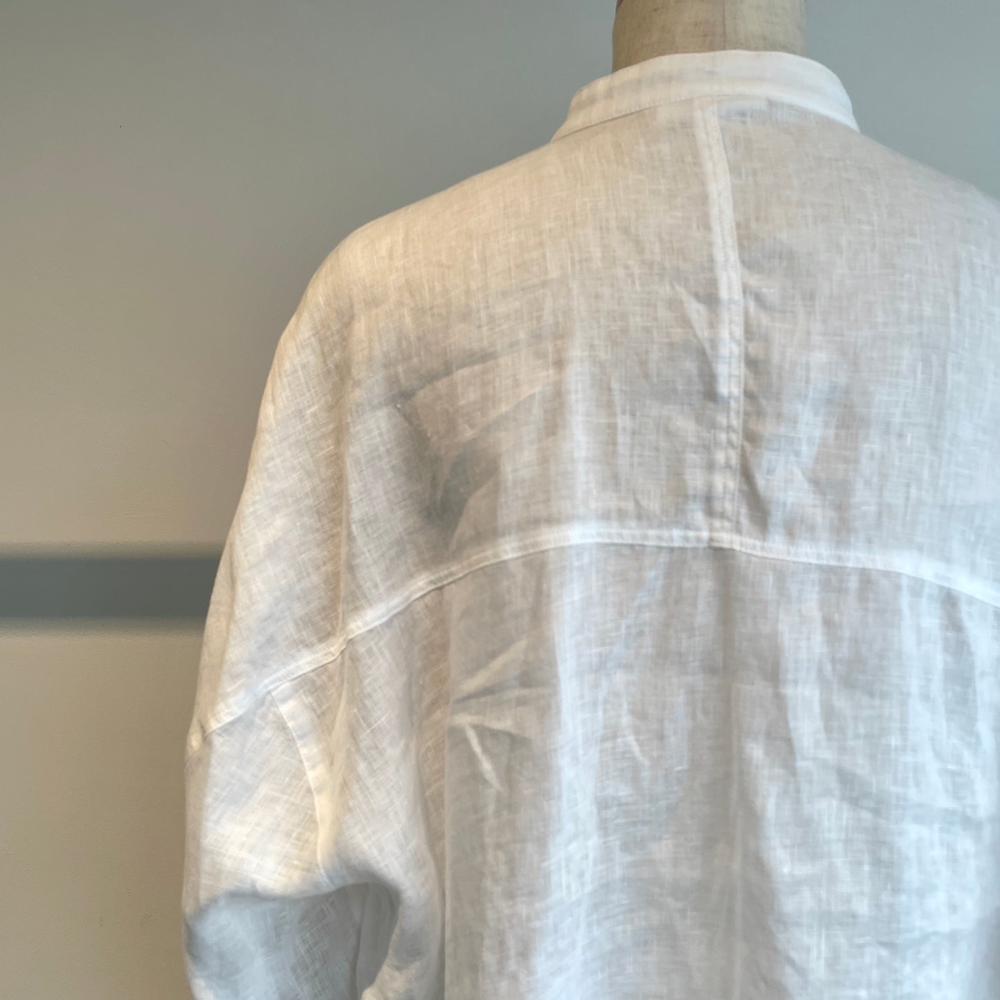 yuni//60/1 Linen cocoon sleeves BL 1701BL039261