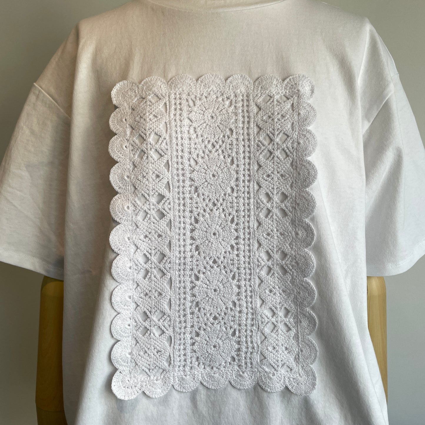 yuni//cotton Lace Tシャツ 1701CT011261