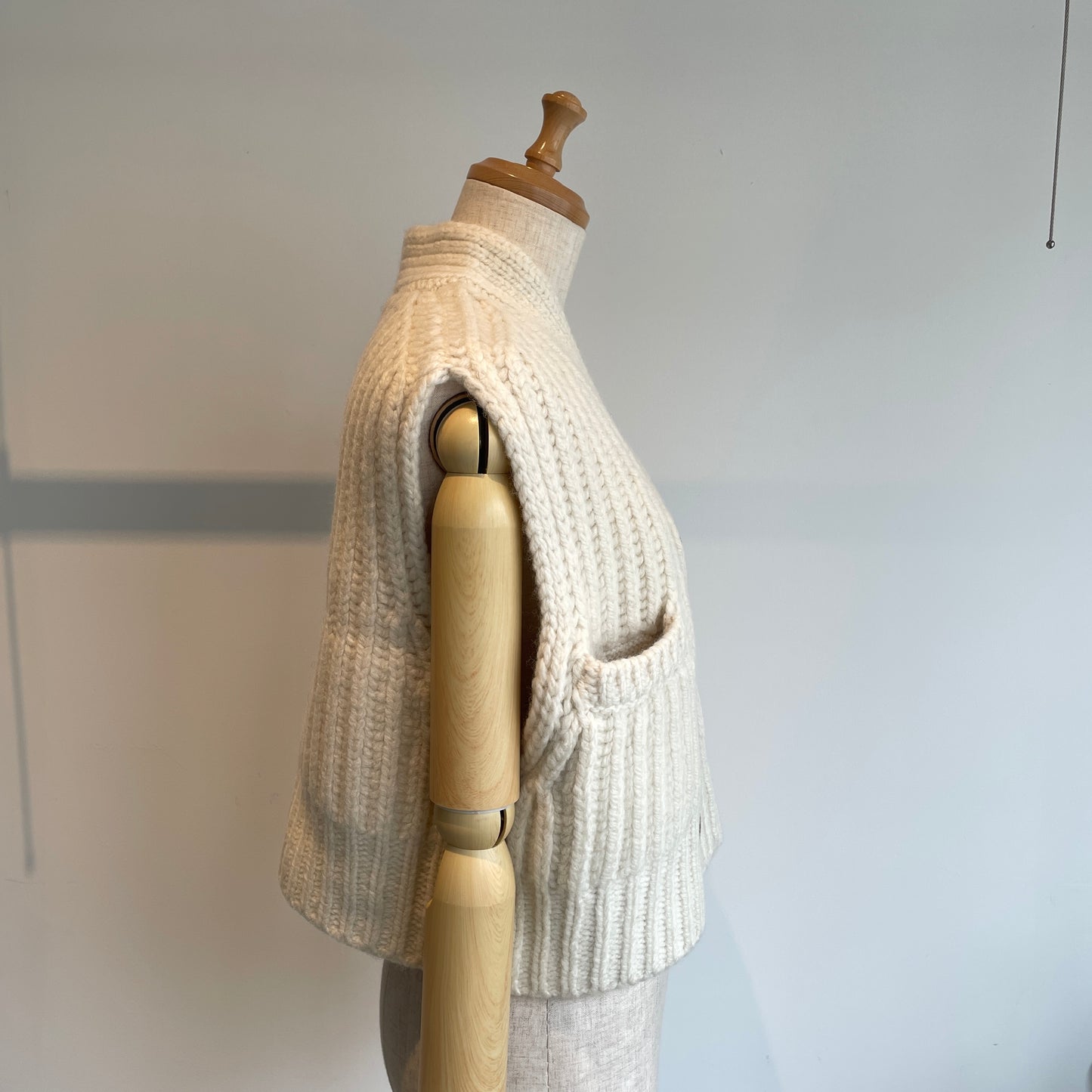 UNDYED //ハイランドウールニットベスト　25F212
