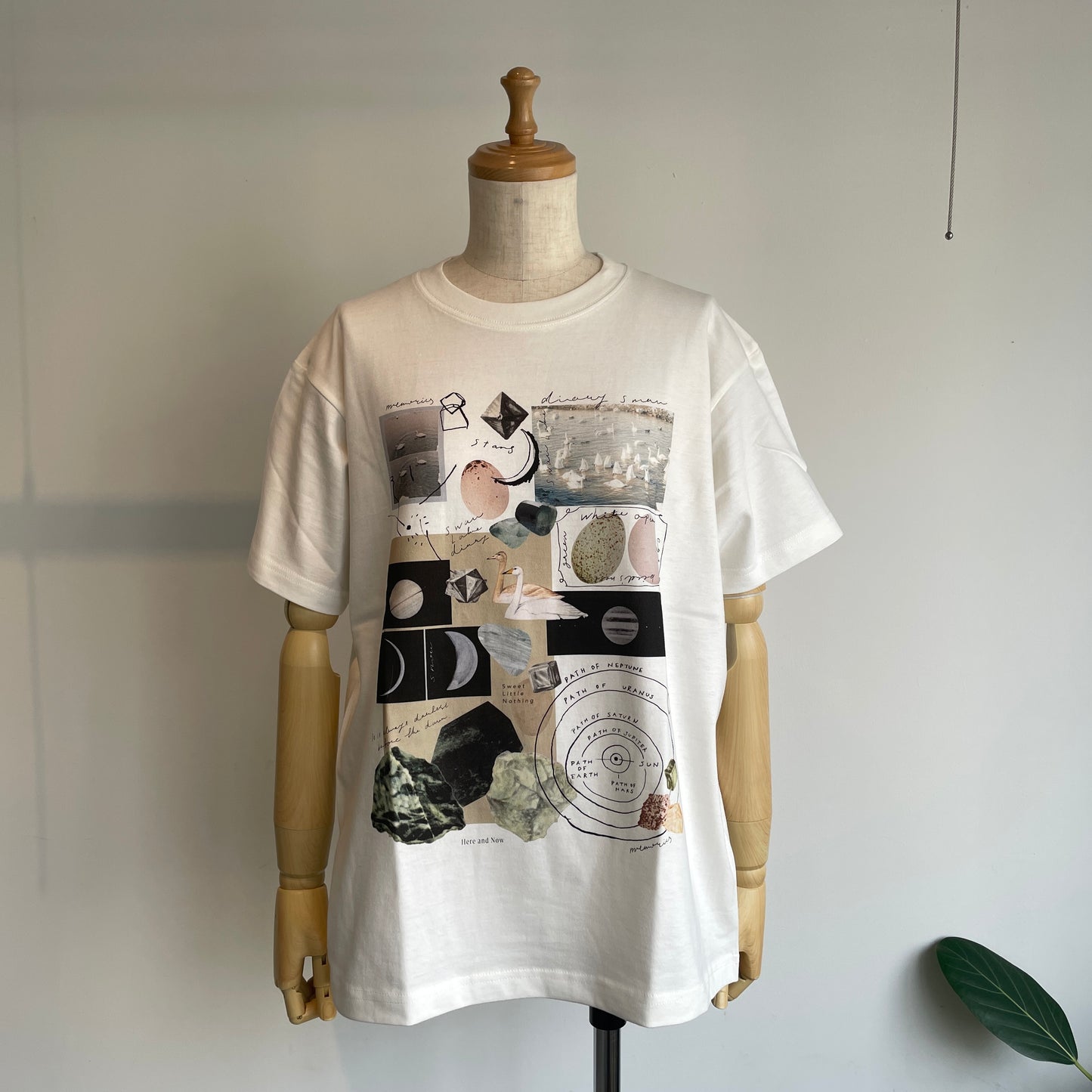 Sweet Little Nothing//月と鉱石　半袖Tシャツ
