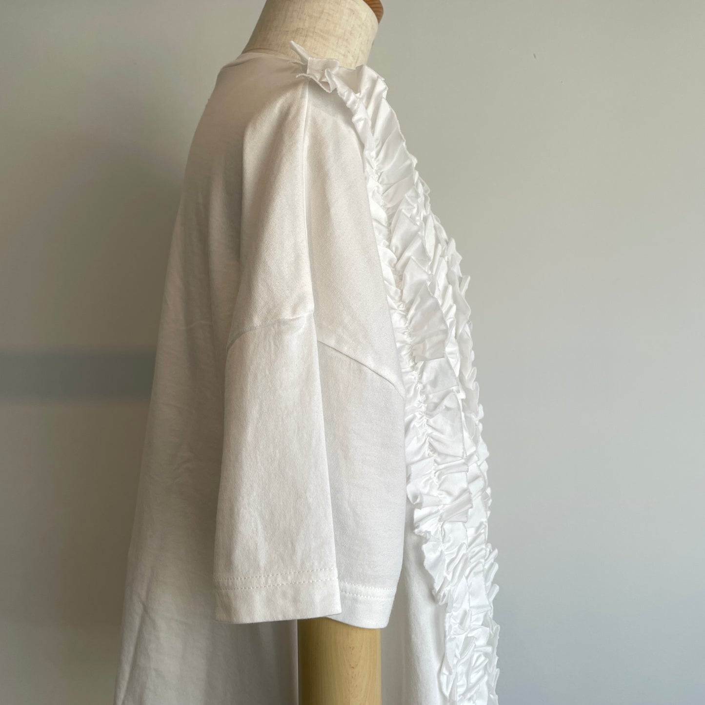 universaltissu//クラシック天竺 フリルTシャツ　US251CT023