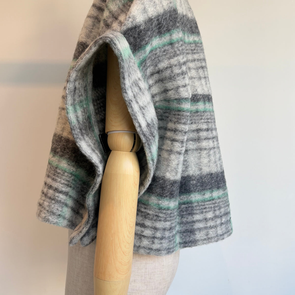 SI HIRAI//SHORT ROBE   CHAW26-6011