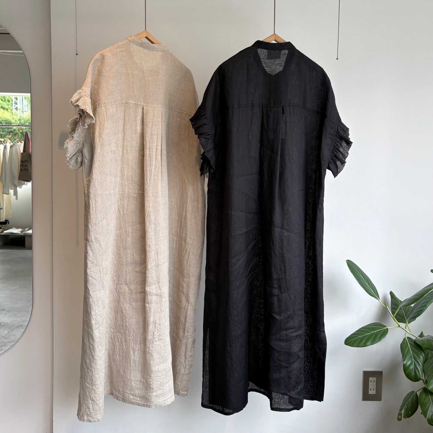 yuni//60/1Linen gather sleeves OP    1701OP026261