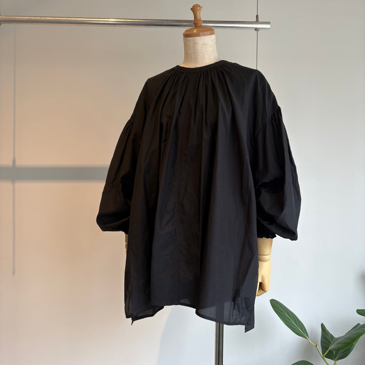 yuni//100/1Cotton/Cupra gather sleevesブラウス　1701BL1701BL017261