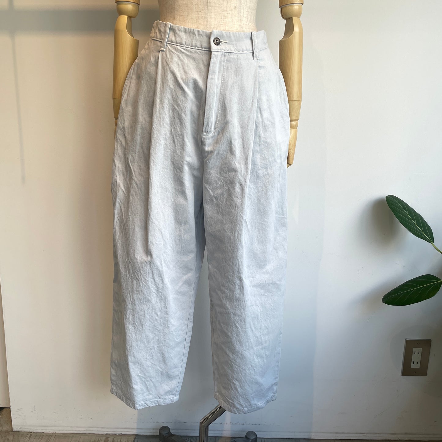 yuni //Cotton/Linen denim back gum パンツ　1701PT017261