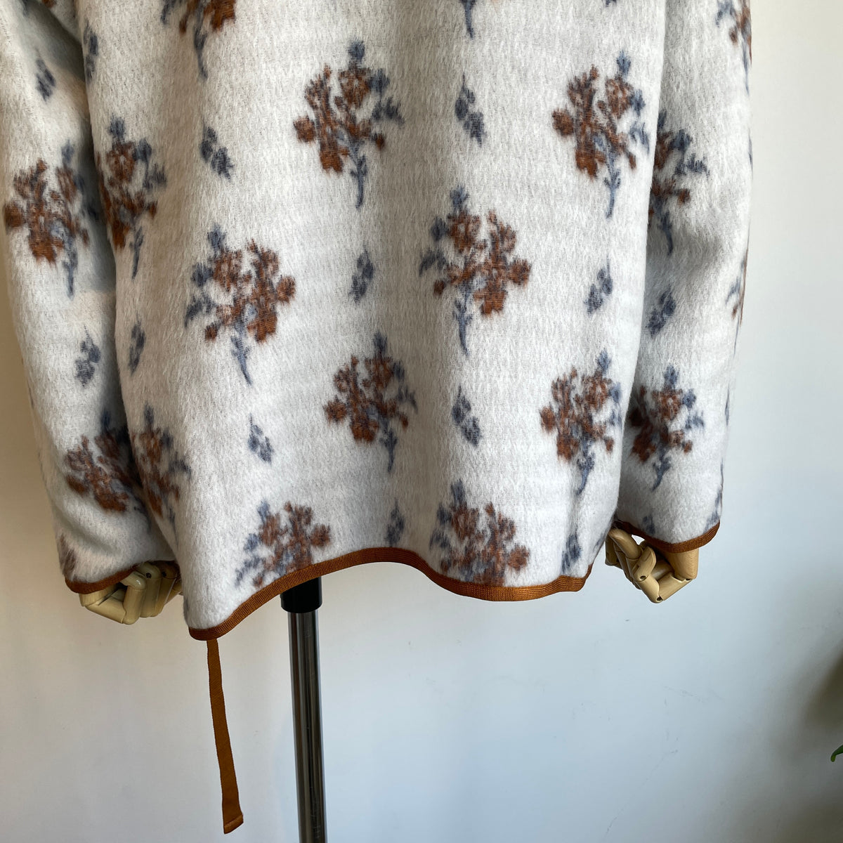 qiri//sarasa raised jacquard カーディガン　6301BL004262