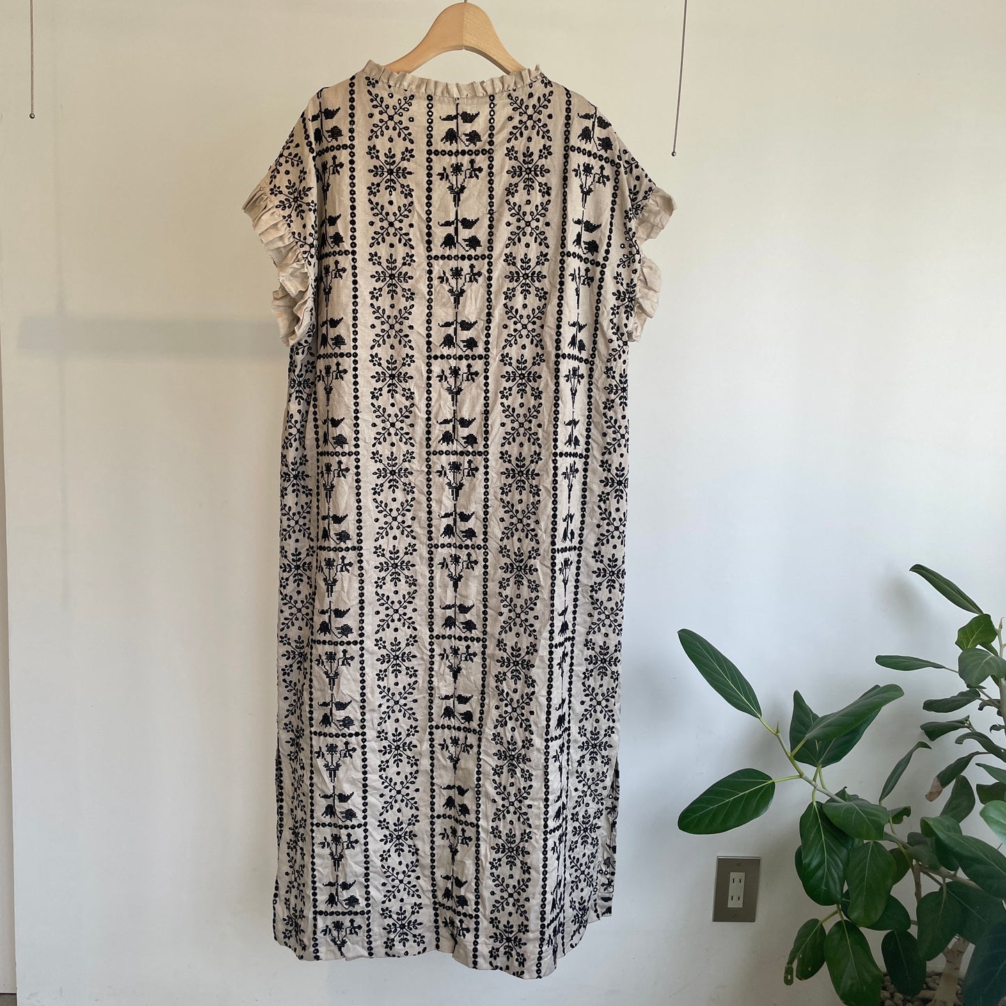qiri//grow’ embroidery フリルワンピース 6301OP003261