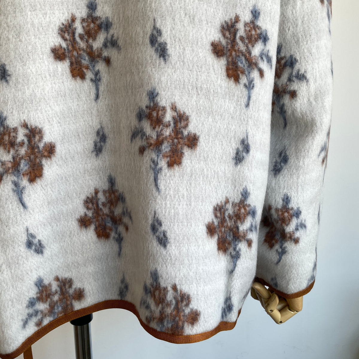qiri//sarasa raised jacquard カーディガン　6301BL004262