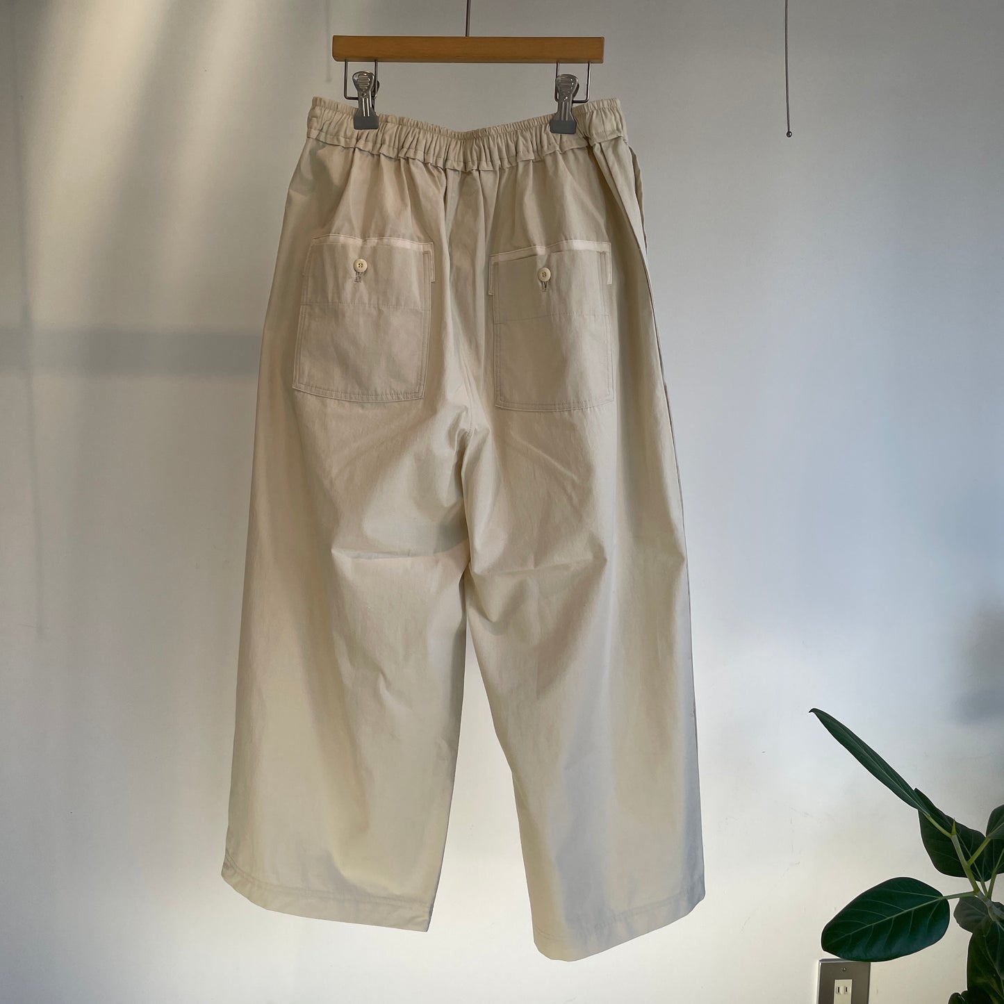 handsofcreation//高密度コンパクト30ウェザー播州洗い＋LD反発加工8分丈PT 0261302